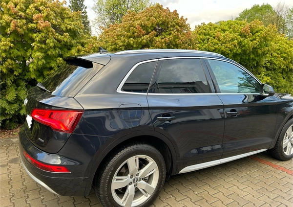 Audi Q5 cena 132800 przebieg: 98787, rok produkcji 2019 z Miłosław małe 436